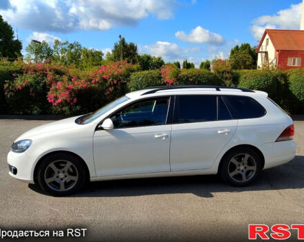 Белый Фольксваген Гольф, объемом двигателя 1.6 л и пробегом 223 тыс. км за 8500 $, фото 4 на Automoto.ua