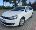 Белый Фольксваген Гольф, объемом двигателя 1.6 л и пробегом 218 тыс. км за 7800 $, фото 1 на Automoto.ua