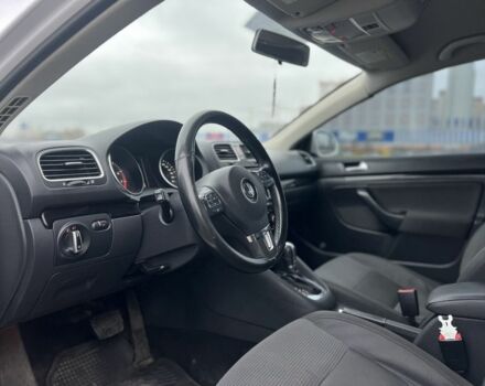 Білий Фольксваген Гольф, об'ємом двигуна 2.5 л та пробігом 258 тис. км за 6800 $, фото 15 на Automoto.ua