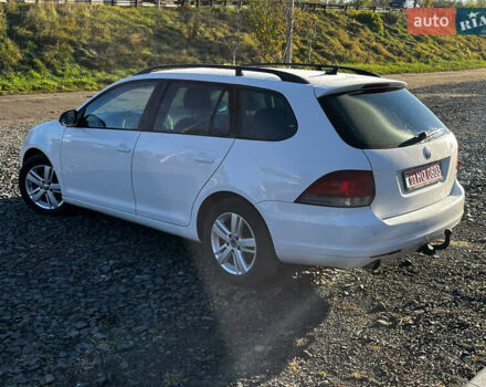 Белый Фольксваген Гольф, объемом двигателя 1.6 л и пробегом 327 тыс. км за 7800 $, фото 7 на Automoto.ua