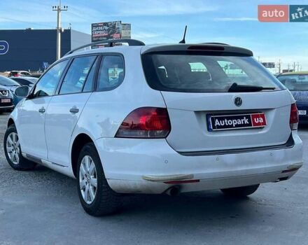 Белый Фольксваген Гольф, объемом двигателя 1.6 л и пробегом 289 тыс. км за 9590 $, фото 4 на Automoto.ua