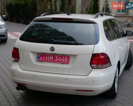 Білий Фольксваген Гольф, об'ємом двигуна 2 л та пробігом 253 тис. км за 9500 $, фото 5 на Automoto.ua