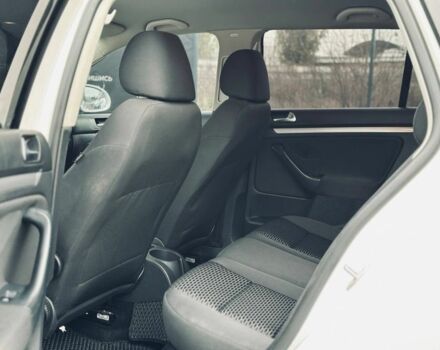 Білий Фольксваген Гольф, об'ємом двигуна 1.6 л та пробігом 263 тис. км за 7999 $, фото 14 на Automoto.ua