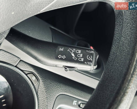 Белый Фольксваген Гольф, объемом двигателя 1.6 л и пробегом 263 тыс. км за 7999 $, фото 48 на Automoto.ua