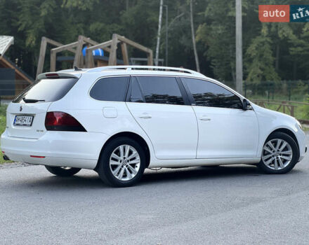 Белый Фольксваген Гольф, объемом двигателя 1.97 л и пробегом 300 тыс. км за 7700 $, фото 13 на Automoto.ua