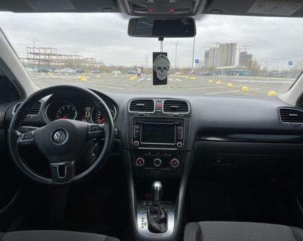 Білий Фольксваген Гольф, об'ємом двигуна 2.5 л та пробігом 258 тис. км за 6800 $, фото 10 на Automoto.ua