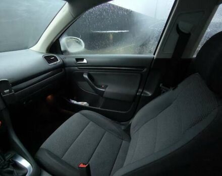 Белый Фольксваген Гольф, объемом двигателя 1.97 л и пробегом 320 тыс. км за 9000 $, фото 13 на Automoto.ua