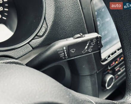 Белый Фольксваген Гольф, объемом двигателя 1.6 л и пробегом 263 тыс. км за 7999 $, фото 47 на Automoto.ua