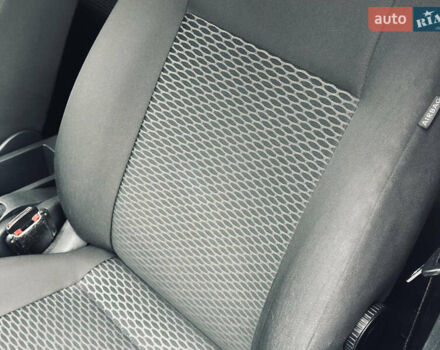 Белый Фольксваген Гольф, объемом двигателя 1.6 л и пробегом 263 тыс. км за 7999 $, фото 19 на Automoto.ua