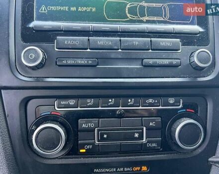 Белый Фольксваген Гольф, объемом двигателя 1.6 л и пробегом 289 тыс. км за 9590 $, фото 23 на Automoto.ua