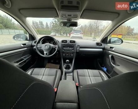 Белый Фольксваген Гольф, объемом двигателя 1.6 л и пробегом 256 тыс. км за 7150 $, фото 9 на Automoto.ua