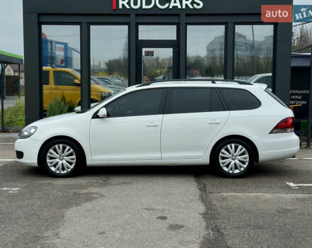 Белый Фольксваген Гольф, объемом двигателя 1.6 л и пробегом 263 тыс. км за 7999 $, фото 2 на Automoto.ua