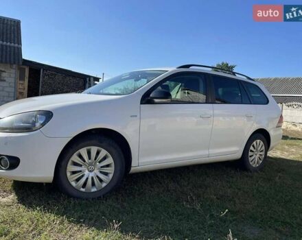 Білий Фольксваген Гольф, об'ємом двигуна 1.6 л та пробігом 250 тис. км за 7200 $, фото 2 на Automoto.ua