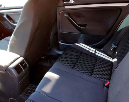 Белый Фольксваген Гольф, объемом двигателя 1.6 л и пробегом 223 тыс. км за 8500 $, фото 7 на Automoto.ua