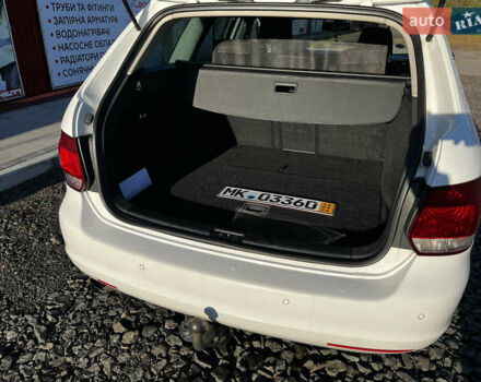 Белый Фольксваген Гольф, объемом двигателя 1.6 л и пробегом 327 тыс. км за 7800 $, фото 19 на Automoto.ua