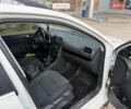 Белый Фольксваген Гольф, объемом двигателя 1.6 л и пробегом 254 тыс. км за 7800 $, фото 1 на Automoto.ua