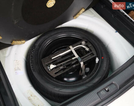 Білий Фольксваген Гольф, об'ємом двигуна 2 л та пробігом 253 тис. км за 9500 $, фото 28 на Automoto.ua