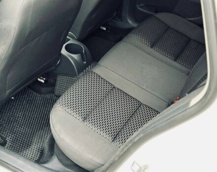 Білий Фольксваген Гольф, об'ємом двигуна 1.6 л та пробігом 263 тис. км за 7999 $, фото 10 на Automoto.ua