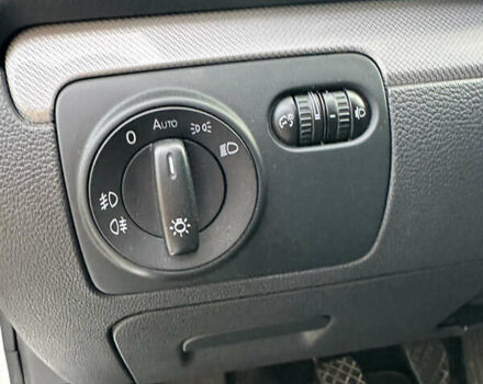 Білий Фольксваген Гольф, об'ємом двигуна 1.6 л та пробігом 215 тис. км за 8600 $, фото 37 на Automoto.ua