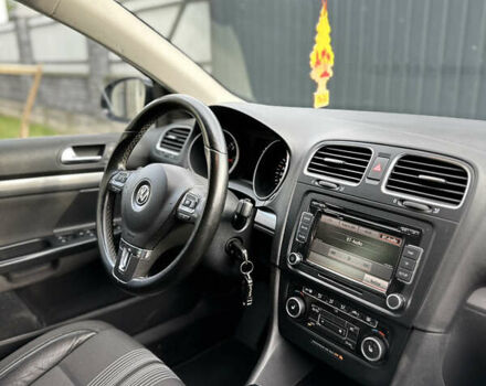 Білий Фольксваген Гольф, об'ємом двигуна 1.6 л та пробігом 215 тис. км за 8600 $, фото 32 на Automoto.ua