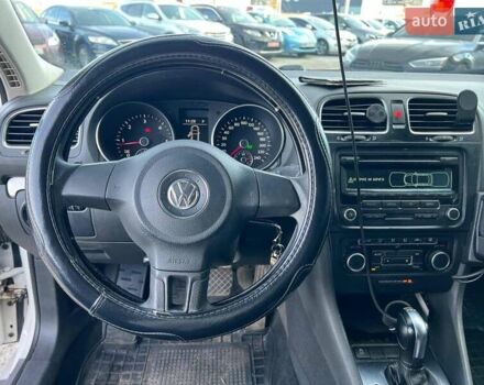 Белый Фольксваген Гольф, объемом двигателя 1.6 л и пробегом 289 тыс. км за 9590 $, фото 21 на Automoto.ua