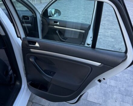 Белый Фольксваген Гольф, объемом двигателя 1.4 л и пробегом 130 тыс. км за 7800 $, фото 12 на Automoto.ua