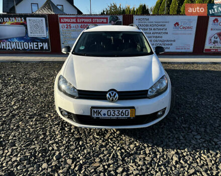 Белый Фольксваген Гольф, объемом двигателя 1.6 л и пробегом 327 тыс. км за 7800 $, фото 4 на Automoto.ua