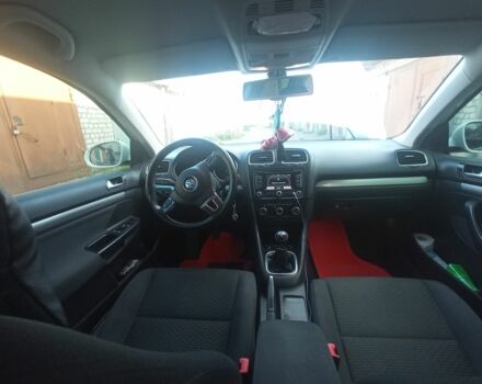 Белый Фольксваген Гольф, объемом двигателя 1.6 л и пробегом 268 тыс. км за 7000 $, фото 5 на Automoto.ua