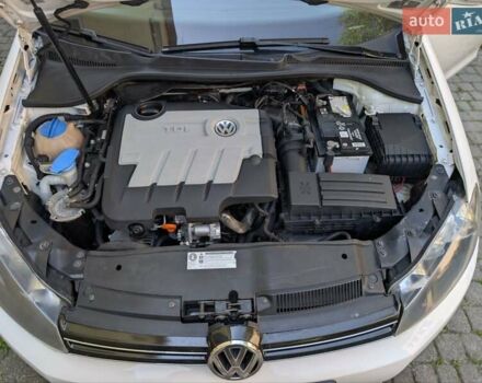 Белый Фольксваген Гольф, объемом двигателя 1.97 л и пробегом 241 тыс. км за 7600 $, фото 11 на Automoto.ua