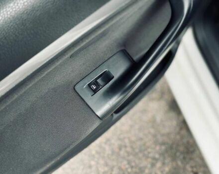 Білий Фольксваген Гольф, об'ємом двигуна 1.6 л та пробігом 263 тис. км за 7999 $, фото 9 на Automoto.ua