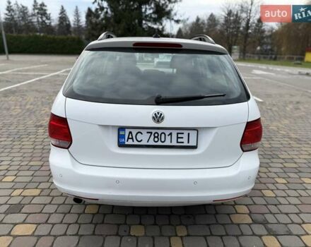 Белый Фольксваген Гольф, объемом двигателя 1.6 л и пробегом 256 тыс. км за 7150 $, фото 4 на Automoto.ua