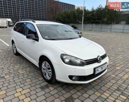 Белый Фольксваген Гольф, объемом двигателя 1.6 л и пробегом 256 тыс. км за 7150 $, фото 2 на Automoto.ua