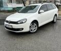 Белый Фольксваген Гольф, объемом двигателя 1.39 л и пробегом 211 тыс. км за 8000 $, фото 1 на Automoto.ua