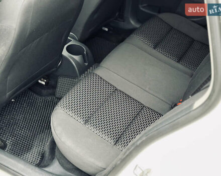 Белый Фольксваген Гольф, объемом двигателя 1.6 л и пробегом 263 тыс. км за 7999 $, фото 10 на Automoto.ua