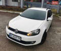 Белый Фольксваген Гольф, объемом двигателя 1.6 л и пробегом 285 тыс. км за 8100 $, фото 1 на Automoto.ua