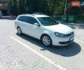 Белый Фольксваген Гольф, объемом двигателя 1.6 л и пробегом 244 тыс. км за 7500 $, фото 1 на Automoto.ua