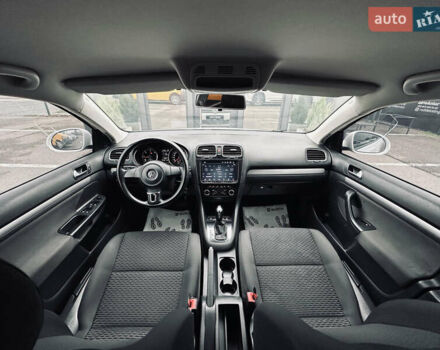 Белый Фольксваген Гольф, объемом двигателя 1.6 л и пробегом 263 тыс. км за 7999 $, фото 32 на Automoto.ua