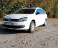 Белый Фольксваген Гольф, объемом двигателя 1.6 л и пробегом 279 тыс. км за 7999 $, фото 1 на Automoto.ua