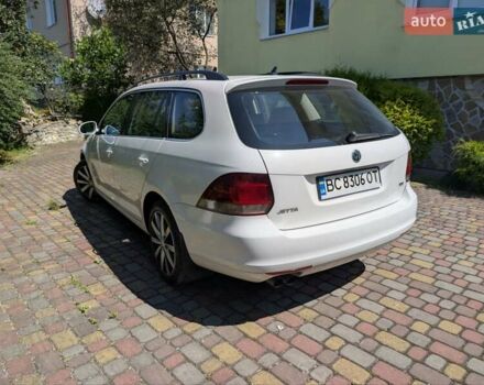 Белый Фольксваген Гольф, объемом двигателя 1.97 л и пробегом 241 тыс. км за 7600 $, фото 6 на Automoto.ua