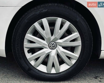 Белый Фольксваген Гольф, объемом двигателя 1.6 л и пробегом 263 тыс. км за 7999 $, фото 23 на Automoto.ua