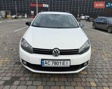 Белый Фольксваген Гольф, объемом двигателя 1.6 л и пробегом 256 тыс. км за 7150 $, фото 1 на Automoto.ua
