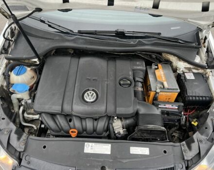 Білий Фольксваген Гольф, об'ємом двигуна 2.5 л та пробігом 258 тис. км за 6800 $, фото 16 на Automoto.ua