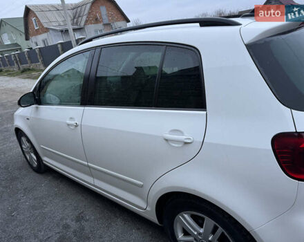 Білий Фольксваген Гольф, об'ємом двигуна 1.6 л та пробігом 267 тис. км за 8700 $, фото 4 на Automoto.ua