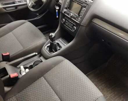 Білий Фольксваген Гольф, об'ємом двигуна 1.6 л та пробігом 202 тис. км за 7900 $, фото 17 на Automoto.ua