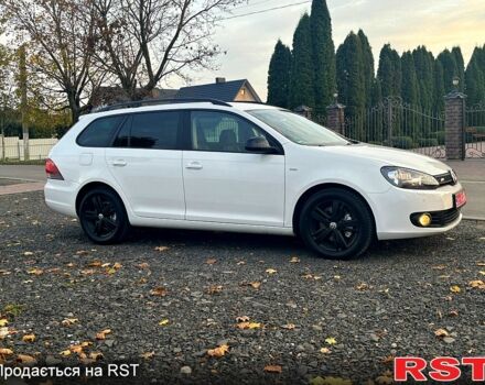 Белый Фольксваген Гольф, объемом двигателя 1.4 л и пробегом 213 тыс. км за 9000 $, фото 3 на Automoto.ua