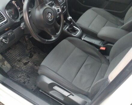 Белый Фольксваген Гольф, объемом двигателя 1.6 л и пробегом 263 тыс. км за 7000 $, фото 4 на Automoto.ua