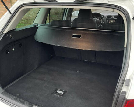 Белый Фольксваген Гольф, объемом двигателя 1.6 л и пробегом 177 тыс. км за 9900 $, фото 24 на Automoto.ua