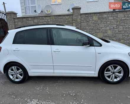 Білий Фольксваген Гольф, об'ємом двигуна 1.6 л та пробігом 267 тис. км за 8700 $, фото 1 на Automoto.ua