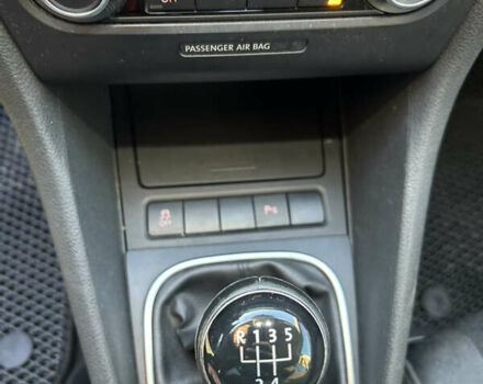 Белый Фольксваген Гольф, объемом двигателя 1.6 л и пробегом 206 тыс. км за 9999 $, фото 15 на Automoto.ua