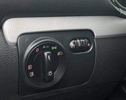 Белый Фольксваген Гольф, объемом двигателя 1.6 л и пробегом 177 тыс. км за 9900 $, фото 17 на Automoto.ua